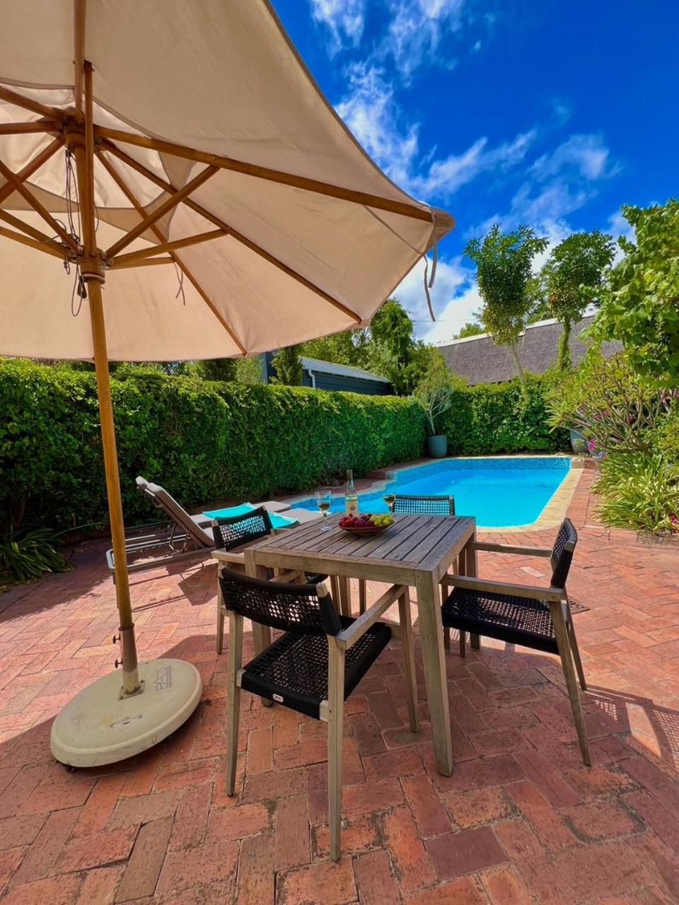 On Dirkie Uys Holiday home Franschhoek